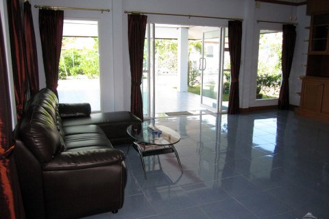 Casa de 2 dormitorios en Pattaya, Tailandia № 23301 - foto 13