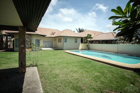 Casa de 3 dormitorios en Pattaya, Tailandia № 19879 - foto 3