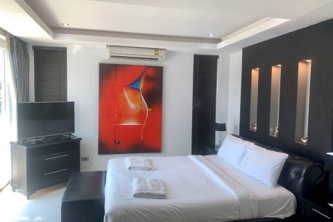 Casa de 4 dormitorios en Jomtien Beach, Pattaya, Tailandia № 21988 - foto 14