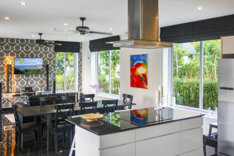 Casa de 5 dormitorios en Pattaya, Tailandia № 22157 - foto 5