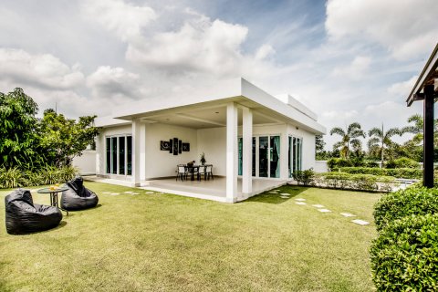 Casa de 2 dormitorios en Pattaya, Tailandia № 21774 - foto 16