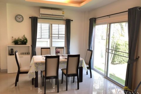 Casa de 3 dormitorios en Pattaya, Tailandia № 21686 - foto 5