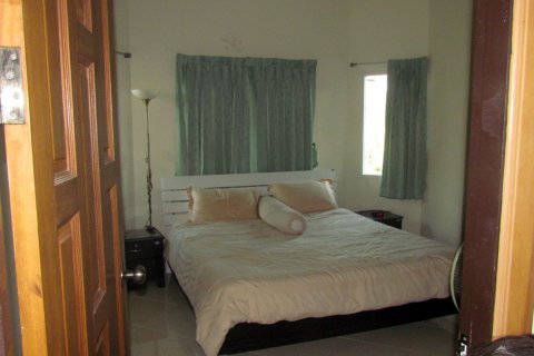 Casa de 3 dormitorios en Pattaya, Tailandia № 24227 - foto 23