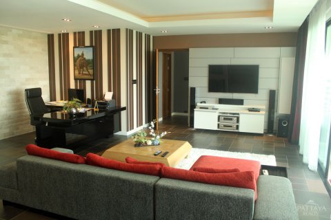 Condominio de 2 dormitorios en Jomtien Beach, Pattaya, Tailandia № 23353 - foto 4