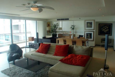 Condominio de 3 dormitorios en Pattaya, Tailandia № 22955 - foto 4