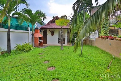 Casa de 4 dormitorios en Pattaya, Tailandia № 21374 - foto 24