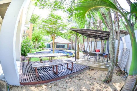 Casa de 8 dormitorios en Pattaya, Tailandia № 21949 - foto 17