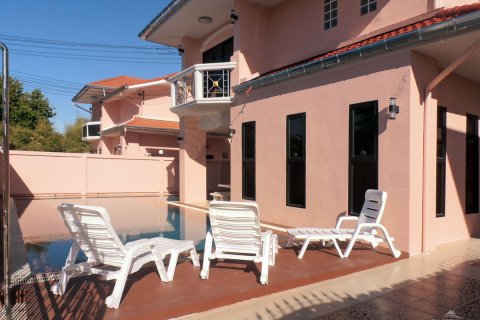 Casa de 6 dormitorios en Jomtien Beach, Pattaya, Tailandia № 20309