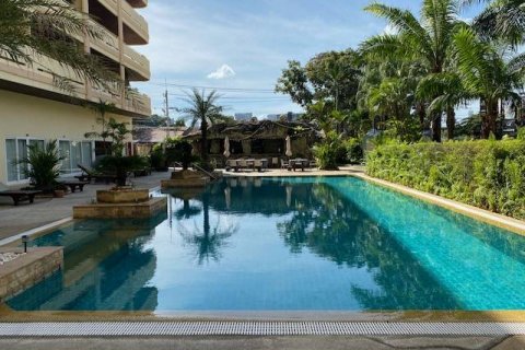 Condominio de 4 dormitorios en Pattaya, Tailandia № 22261 - foto 2