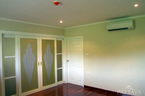 Condominio de 2 dormitorios en Pattaya, Tailandia № 23825 - foto 3
