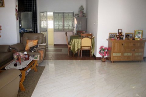 Casa de 3 dormitorios en Pattaya, Tailandia № 23037 - foto 3