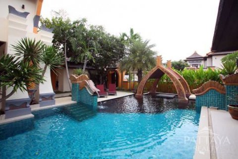 Casa de 5 dormitorios en Pattaya, Tailandia № 23997 - foto 9
