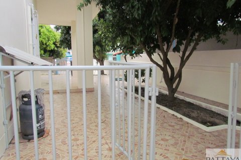 Casa de 4 dormitorios en Pattaya, Tailandia № 20878 - foto 19