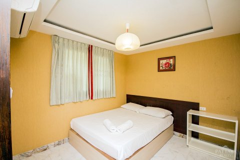 Casa de 4 dormitorios en Pattaya, Tailandia № 23233 - foto 17