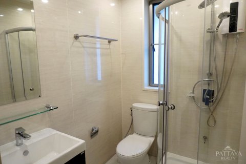 Casa de 4 dormitorios en Pattaya, Tailandia № 20799 - foto 15