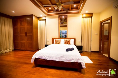 Casa de 5 dormitorios en Pattaya, Tailandia № 24343 - foto 4