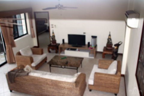 Casa de 3 dormitorios en Jomtien Beach, Pattaya, Tailandia № 23539 - foto 10