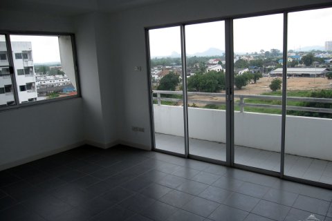 Condominio de 2 dormitorios en Pattaya, Tailandia № 22700 - foto 2