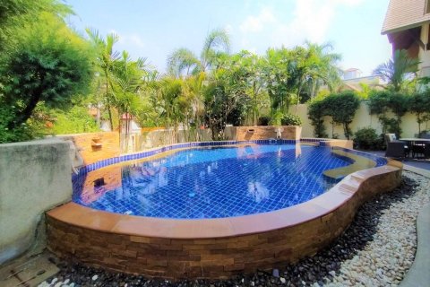 Casa de 3 dormitorios en Pattaya, Tailandia № 21813 - foto 30