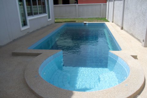 Casa de 3 dormitorios en Pattaya, Tailandia № 23256 - foto 12