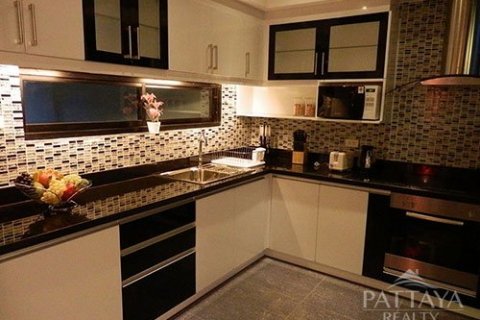 Casa de 3 dormitorios en Jomtien Beach, Pattaya, Tailandia № 24298 - foto 3