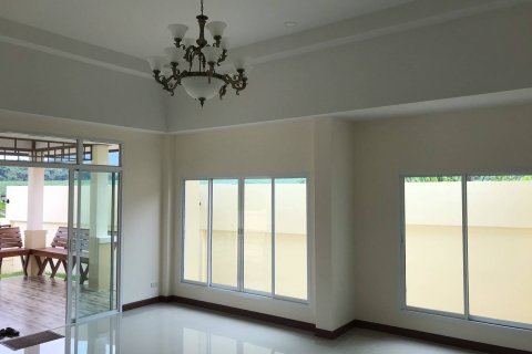 Casa de 3 dormitorios en Pattaya, Tailandia № 22136 - foto 3