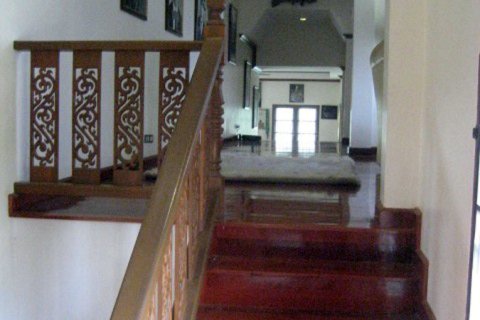 Casa de 5 dormitorios en Pattaya, Tailandia № 20141 - foto 20