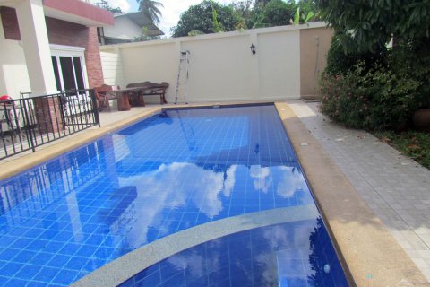 Casa de 4 dormitorios en Pattaya, Tailandia № 20381 - foto 7