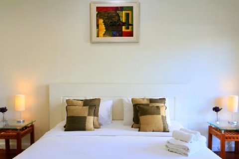 Casa de 5 dormitorios en Pattaya, Tailandia № 20989 - foto 16