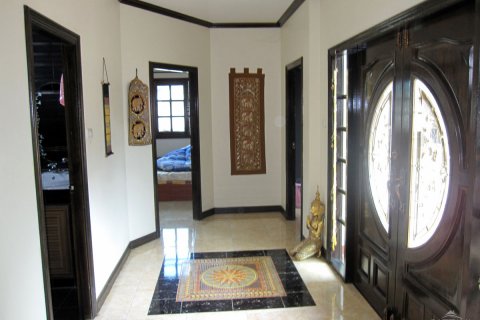 Casa de 2 dormitorios en Pattaya, Tailandia № 22860 - foto 11