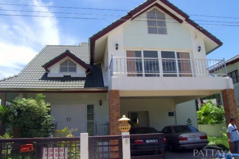 Casa de 3 dormitorios en Pattaya, Tailandia № 23738 - foto 16