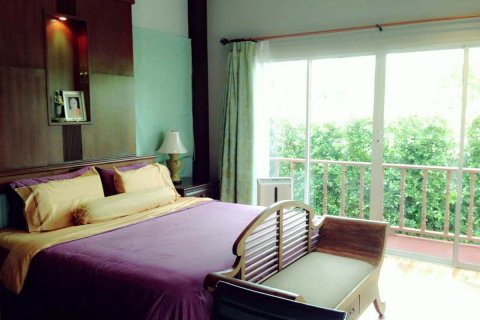 Casa de 3 dormitorios en Pattaya, Tailandia № 24250 - foto 5