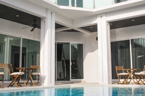 Casa de 5 dormitorios en Pattaya, Tailandia № 22157 - foto 14