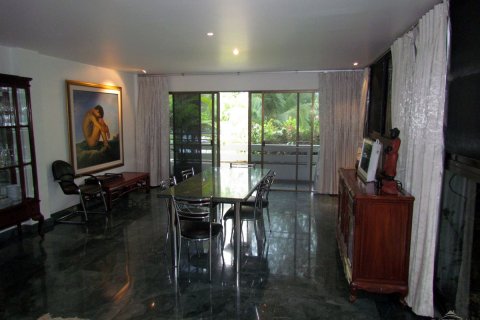 Casa de 4 dormitorios en Jomtien Beach, Pattaya, Tailandia № 23468 - foto 5