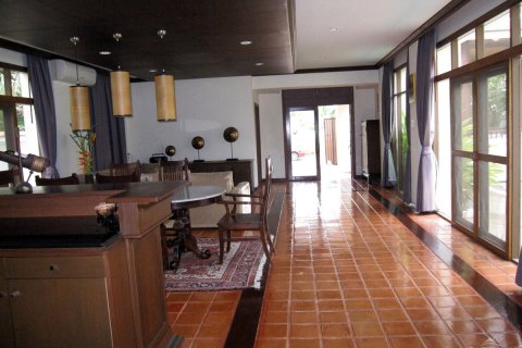 Casa de 3 dormitorios en Pattaya, Tailandia № 22754 - foto 9