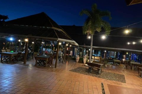 Casa de 30 dormitorios en Pattaya, Tailandia № 22113 - foto 9