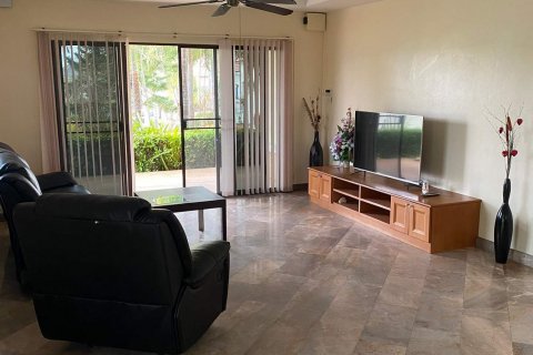 Casa de 3 dormitorios en Pattaya, Tailandia № 23690 - foto 13