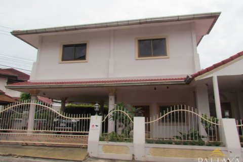 Casa de 4 dormitorios en Pattaya, Tailandia № 21626 - foto 4