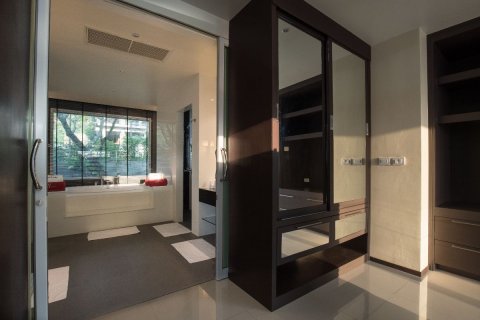 Casa de 5 dormitorios en Phuket, Tailandia № 22369 - foto 5