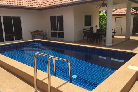Casa de 4 dormitorios en Pattaya, Tailandia № 22172 - foto 5