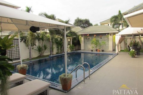 Casa de 4 dormitorios en Pattaya, Tailandia № 21274 - foto 5