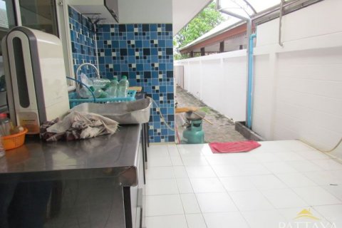 Casa de 4 dormitorios en Pattaya, Tailandia № 21627 - foto 29