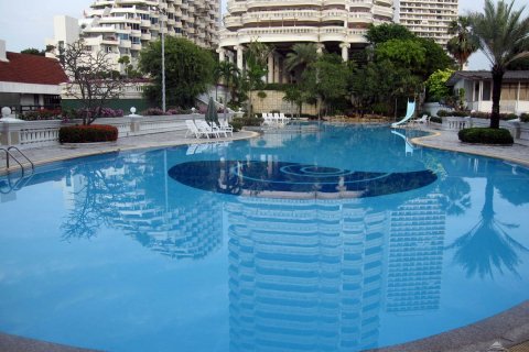 Condominio de 4 dormitorios en Pattaya, Tailandia № 23318