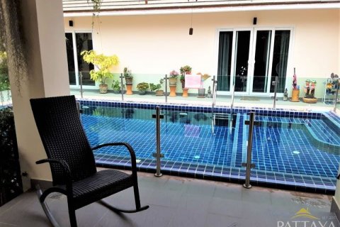Casa de 3 dormitorios en Pattaya, Tailandia № 21538 - foto 13