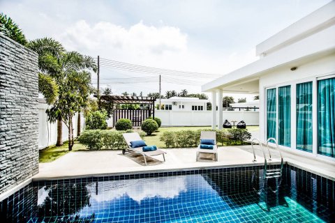 Casa de 2 dormitorios en Pattaya, Tailandia № 21774 - foto 3