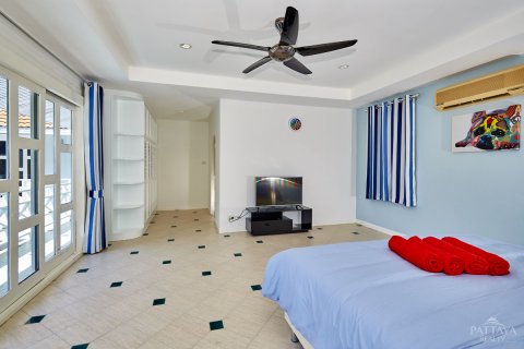 Casa de 5 dormitorios en Pattaya, Tailandia № 23055 - foto 8
