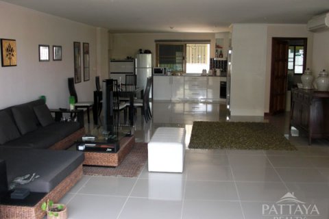 Condominio de 3 dormitorios en Pattaya, Tailandia № 23383 - foto 5