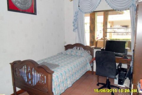 Casa de 3 dormitorios en Pattaya, Tailandia № 22936 - foto 13