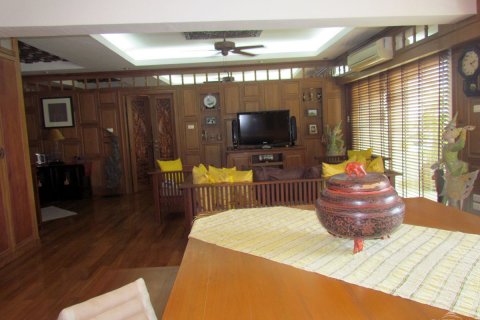 Condominio de 2 dormitorios en Pattaya, Tailandia № 20187 - foto 3