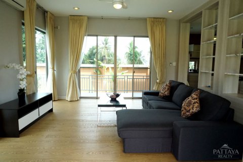 Casa de 4 dormitorios en Pattaya, Tailandia № 20794 - foto 10